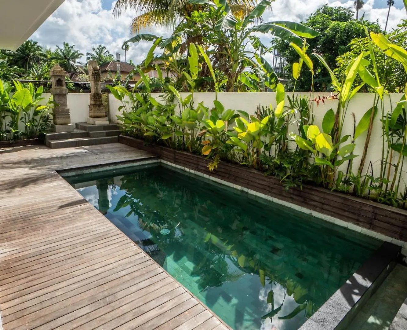 Kemari Ubud 0*,